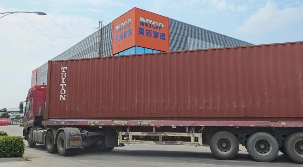 Tionscadal Cliant na Tansáine: 3 Línte Táirgthe Dí Críochnaithe, Coimeádáin 17 x 40'HQ imithe ó Shanghai ar an Sceideal